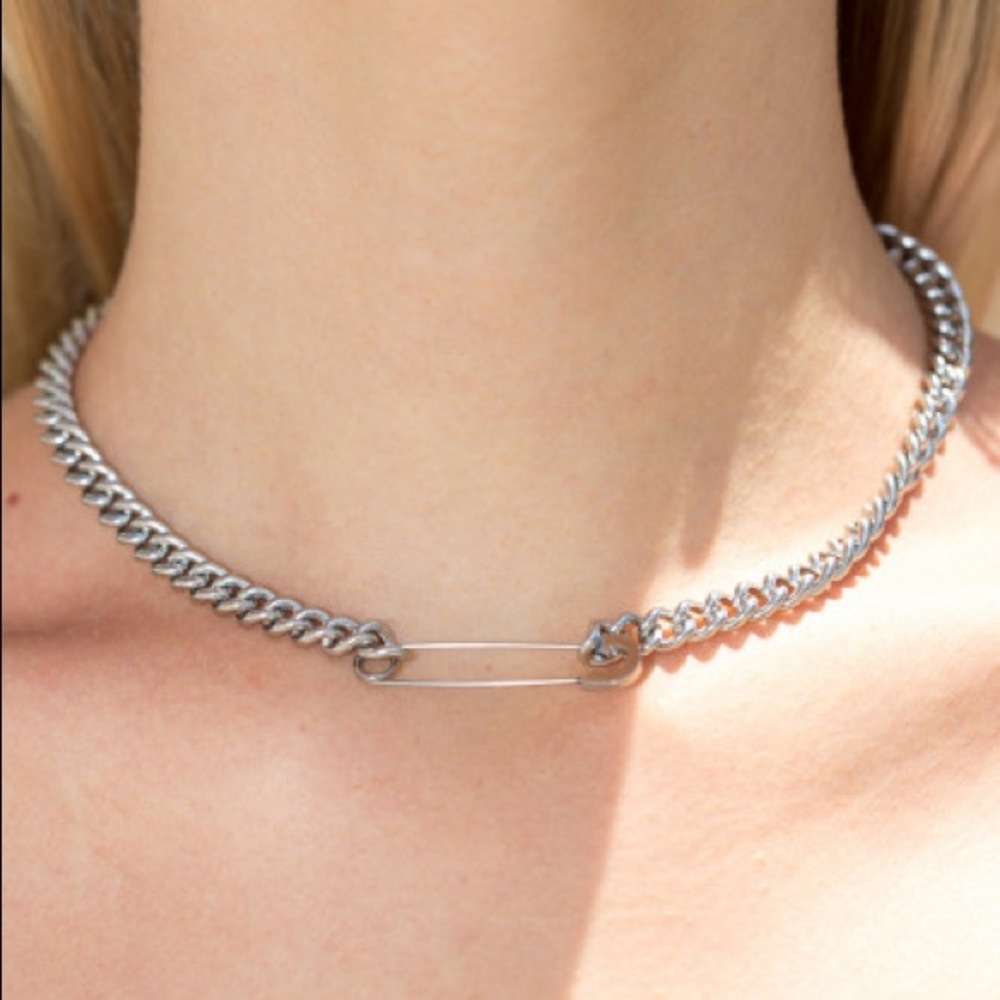 Brandy Melville Safety Pin Choker